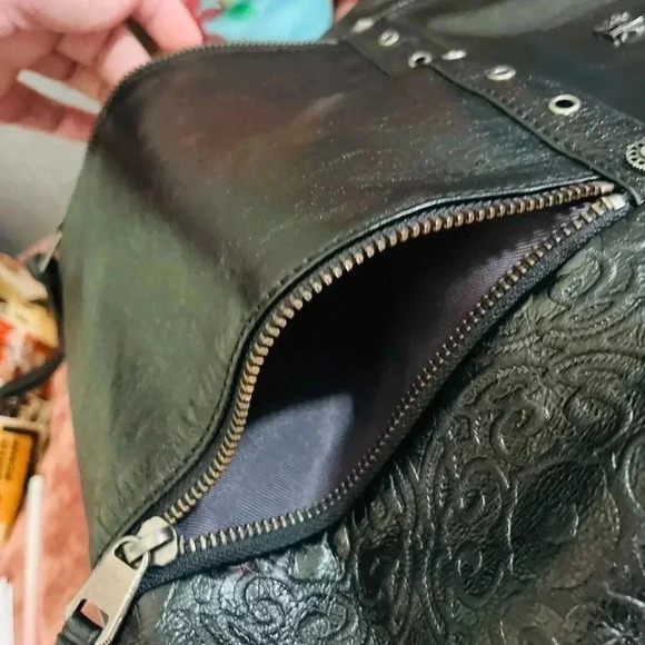 The Sak Runyon Black Leather
Shoulder Bag - Picture 8 of 12